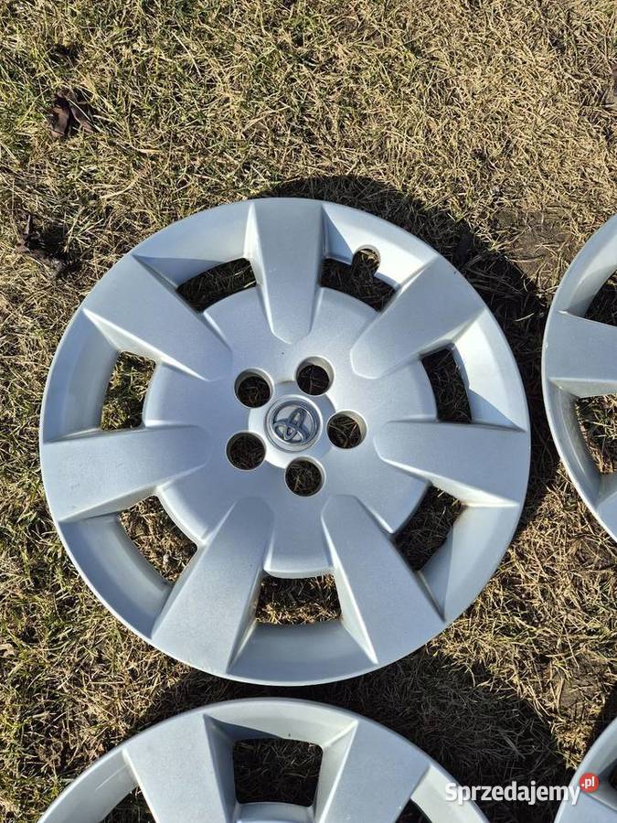 Kołpaki Toyota 16 Avensis 42602CA020 MCKECHNIE Sobienie-Jeziory