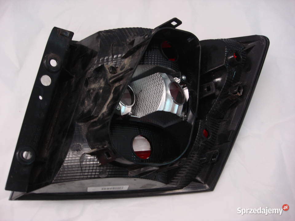 Skoda Fabia KOMBI III LT 6V9 14 lampa tylna lewa osobowe Białystok