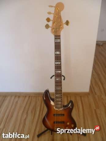 Gitarę Basową Fender Jazz Bass Deluxe 5 FMT