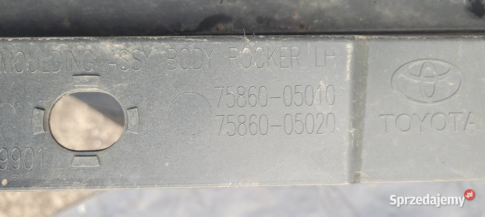 LISTWA PROGOWA LEWA PROG TOYOTA AVENSIS T27 09 Karoseria Ruda Śląska