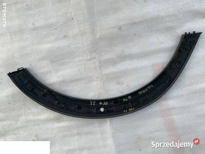 Volvo V60 CC listwa prawy tył 31463766 Karoseria Kozubszczyzna