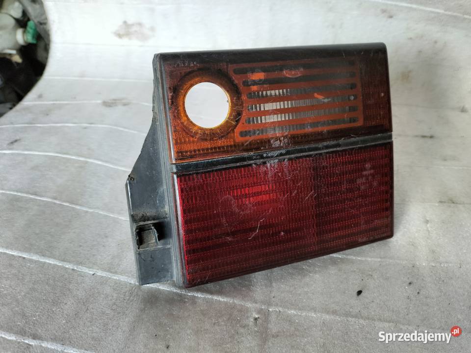 Volkswagen Vento Lampa tył klapy bagażnika Kamień-Kolonia