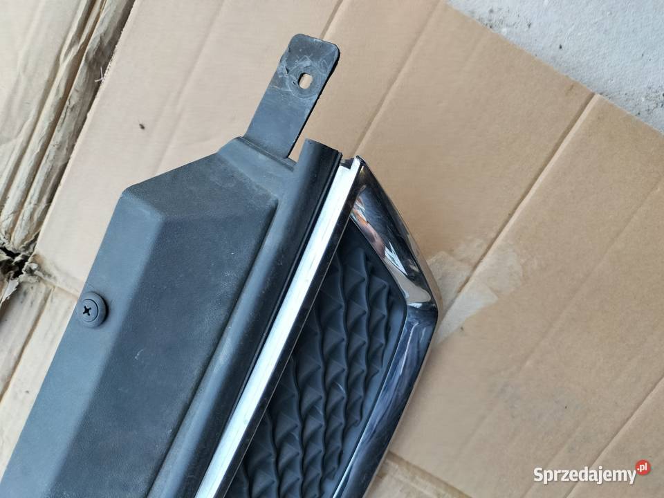 FORD FOCUS C MK1 GRIL ATRAPA ATRAPKA