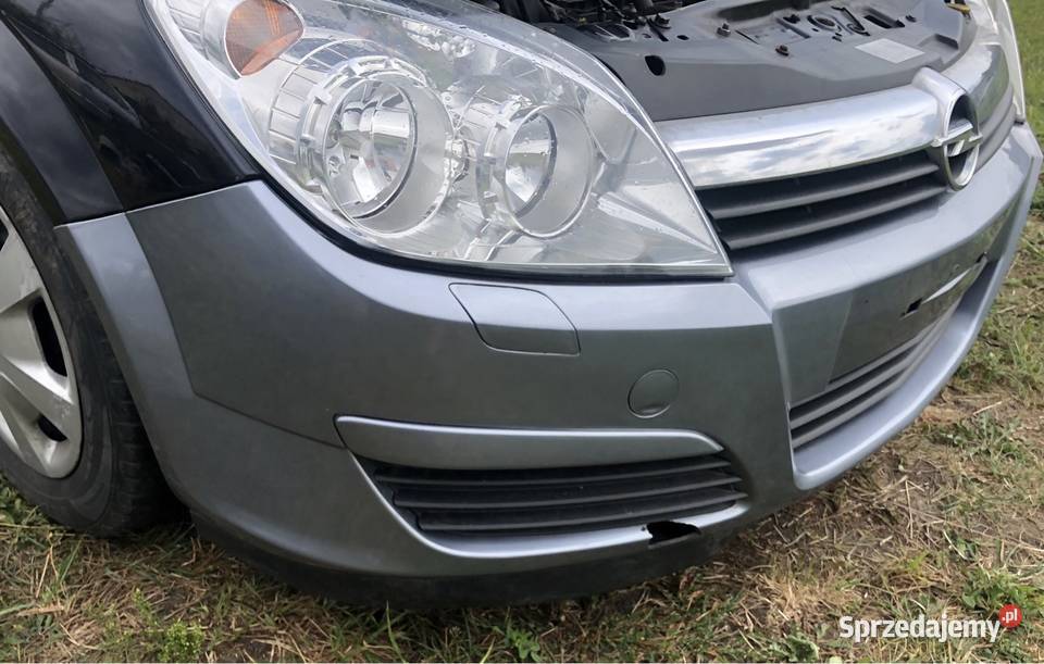 zderzak przód z163 Opel Astra h przedliftowy Zderzaki