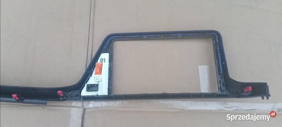 Toyota CHR Hybryda ramka nawigacji