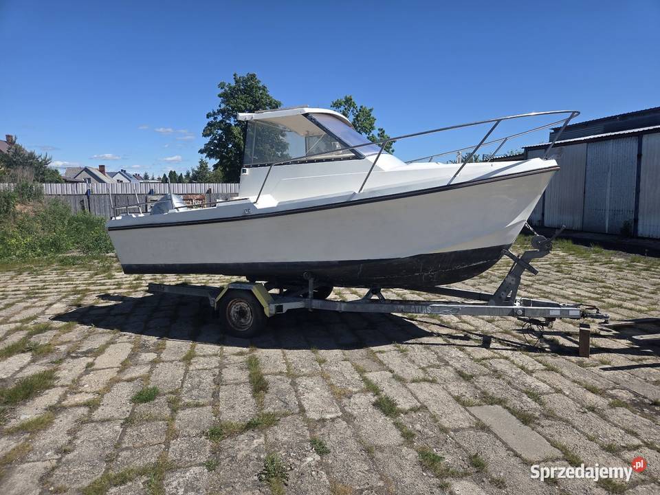 Łódz motorowa pilothouse gib sea Hajnówka