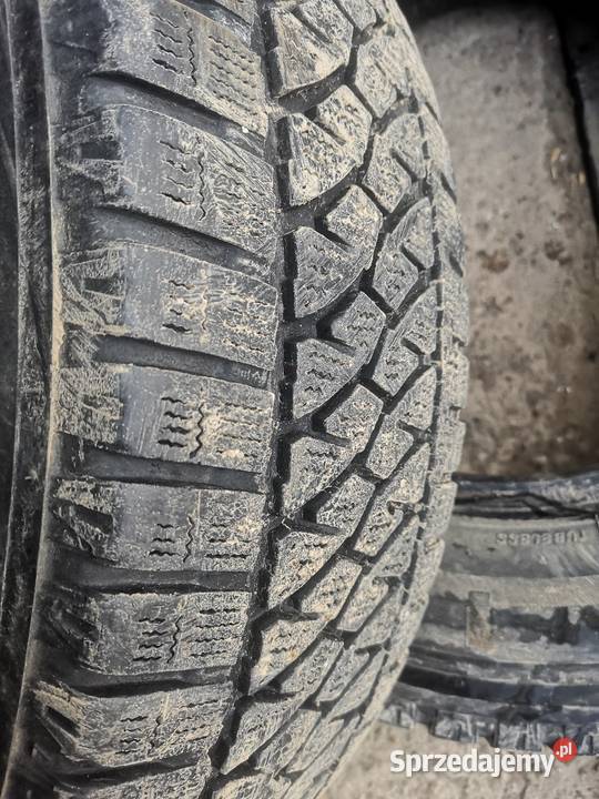 Opony zimowe 195 70r15 c Bridgestone 4x