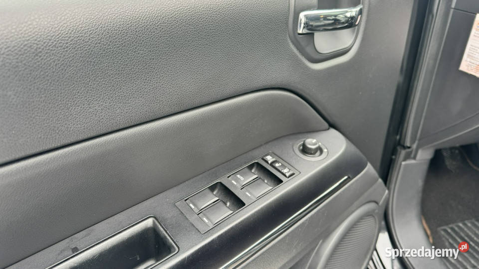 Jeep Compass 20 benz 156 Wersja 70TH Skóry gniazdo SD Compass