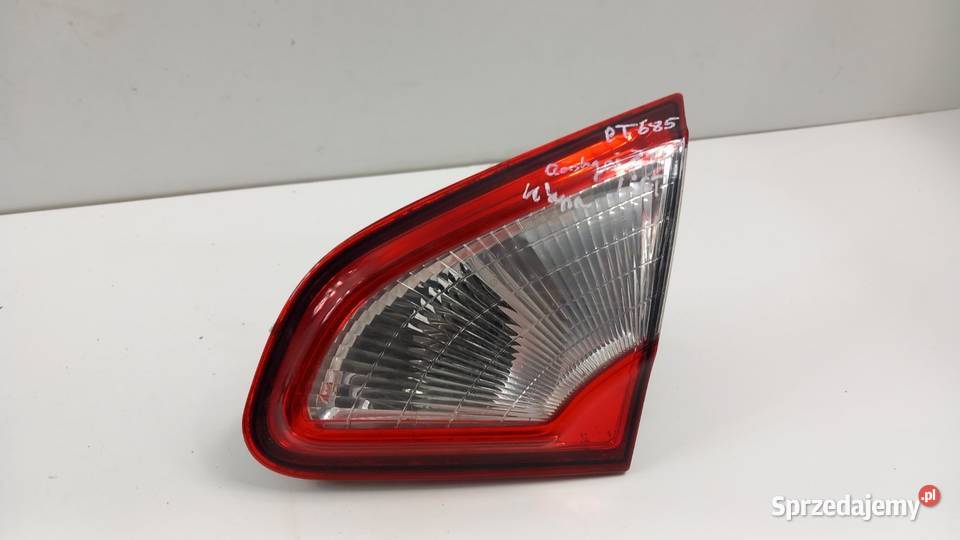 NISSAN QASHQAI J10 LIFT LAMPA TYŁ PRAWA W KLAPĘ osobowe