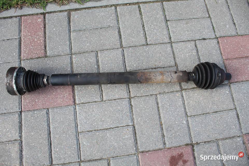 PÓŁOŚ PRAWA VW GOLF V 16