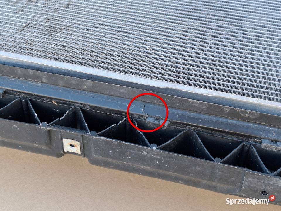 AUDI Q7 4M PAS PRZEDNI WZMOCNIENIE CHŁODNICE Bieleń