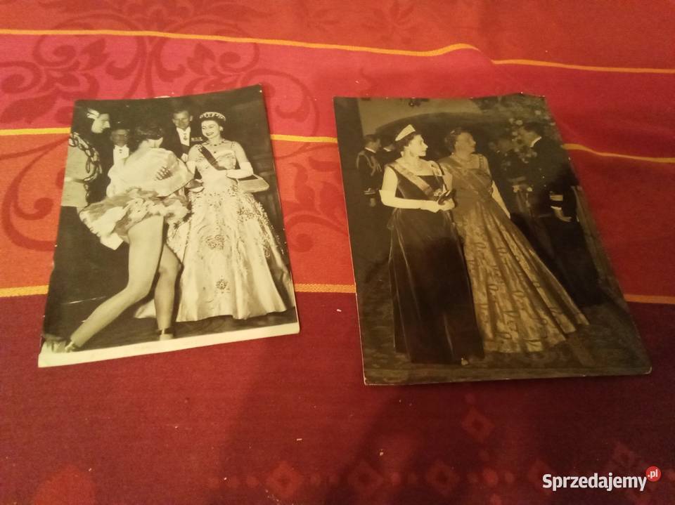Zdjęcia prasowe Elżbieta ll wizyta w operze Warszawa sprzedam