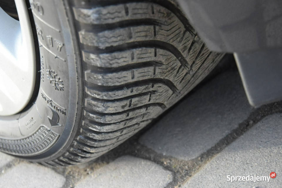 Opel Insignia 16TB 180 150 Sprowadzony Opłacony VAT marża Majdan Sieniawski