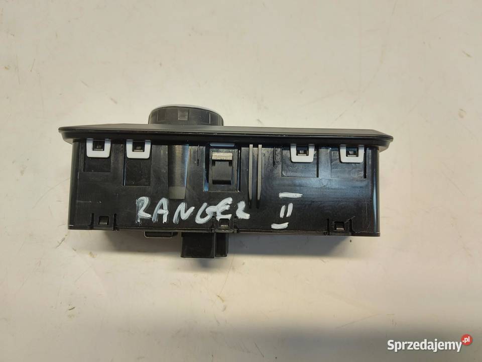 Ford Ranger VI 6 2024r PRZEŁĄCZNIK WŁACZNIK Panele sterowania, przełączniki
