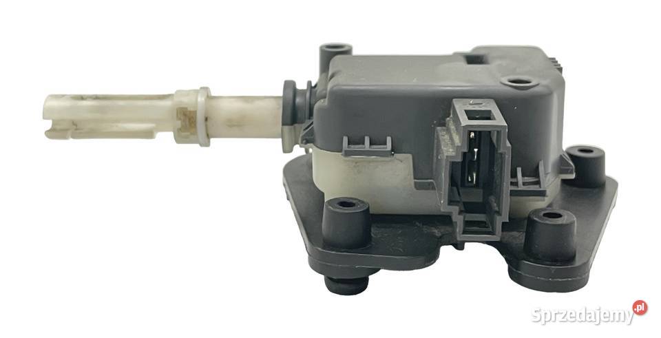 Siłownik zamka klapy bagażnika Audi A6 S6 C5 4B osobowe małopolskie Kraków