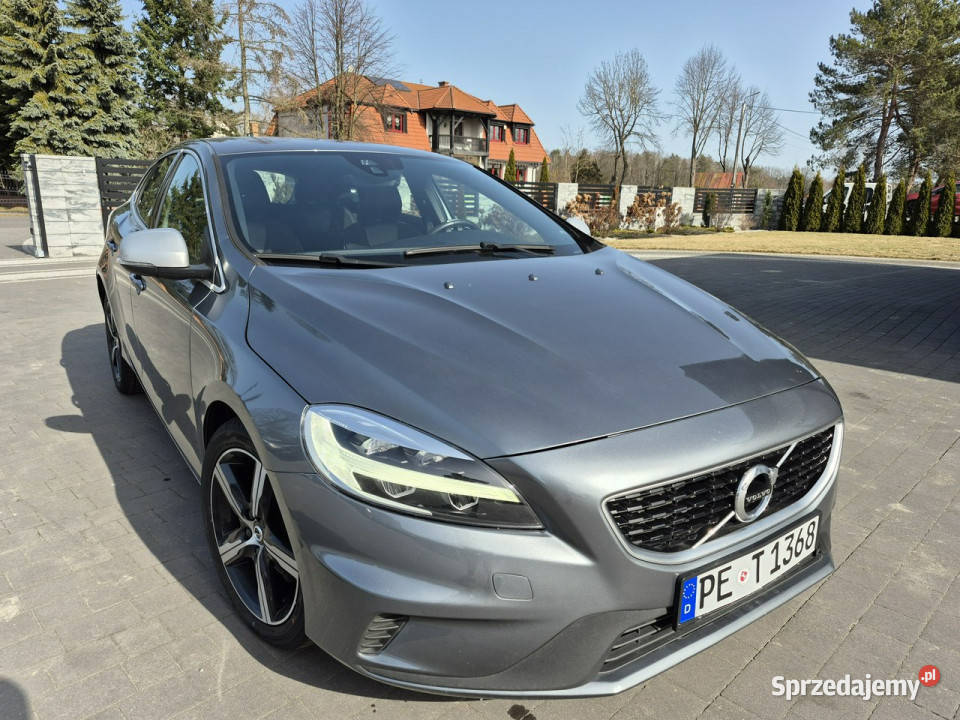 Volvo V40 20D2 RDESIGN navi full led chromy Nowe Drelów