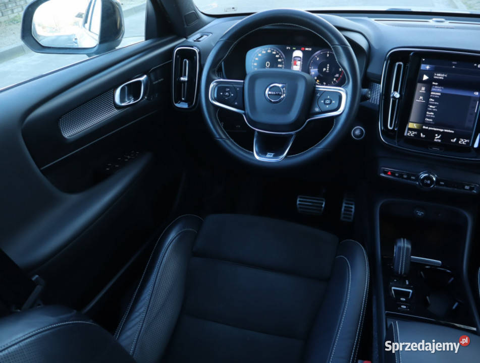 Volvo XC40 D4 AWD Łódź