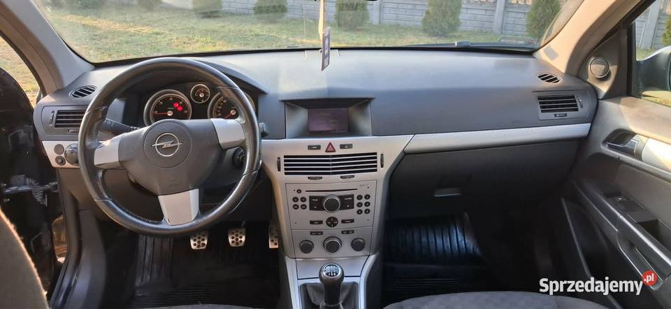 Opel Astra H Rok produkcji 2004 świętokrzyskie