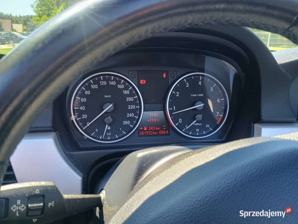 BMW e93 KABRIO 2011 r318i benzyna 243000km Lubin