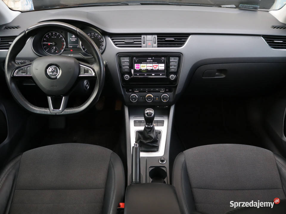 Skoda Octavia 20 TDI światła przeciwmgielne Octavia