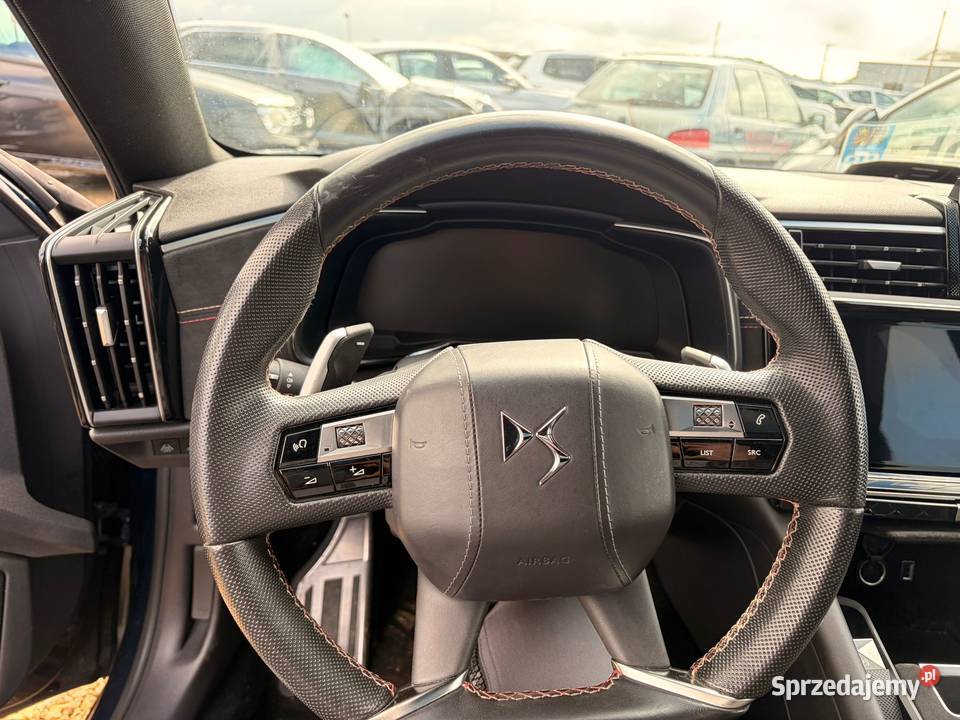 DS DS9 16 Hybride ETense 225 Performance Line Rok produkcji 2023