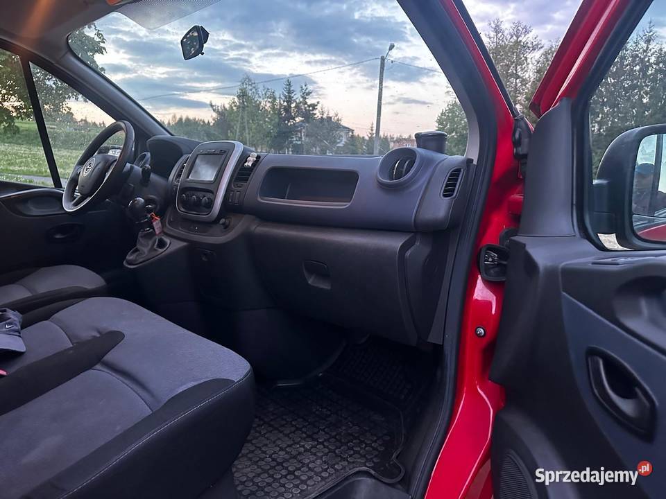 Opel Vivaro 16 88 DIESEL ŁADNY ZADBANY Opel sprzedam