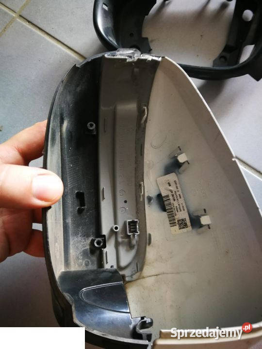 Volkswagen Golf VI 5k0 obudowa lusterka lewa Kozubszczyzna