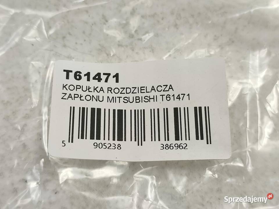 KOPUŁKA ROZDZIELACZA ZAPŁONU MITSUBISHI PAJERO