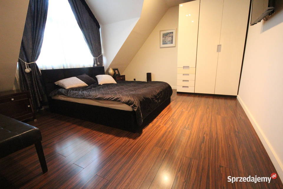 3pok 63met Husarskiej BALKONKOMÓRKAGARAŻ Wrocław