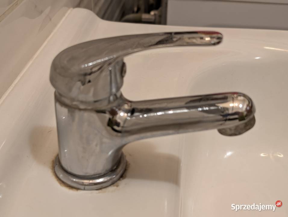 Umywalka z baterią paczkę kawy ziarnistej Trzebownisko