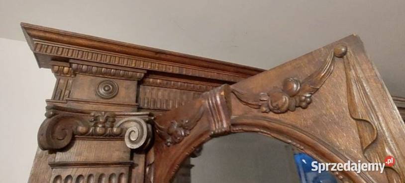 Okazała zabytkowa biblioteka w stylu Wrocław