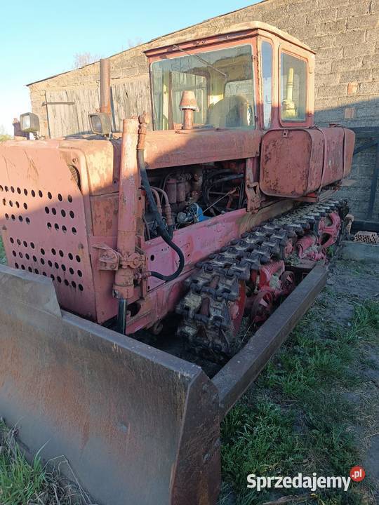 Spychacz gąsienicowy DT 75 wielkopolskie Gniezno