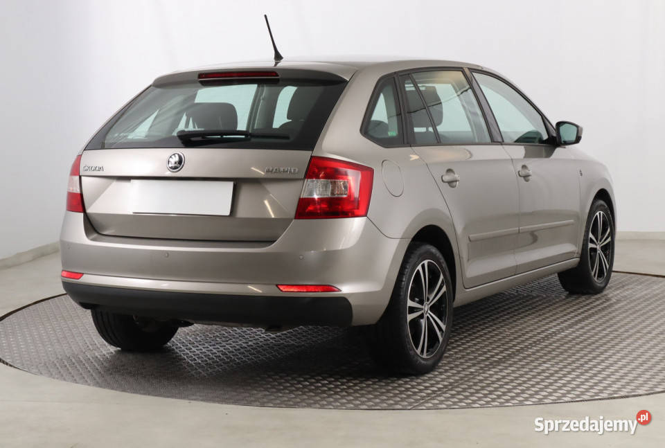 Skoda Rapid Spaceback 12 TSI Škoda Zabrze