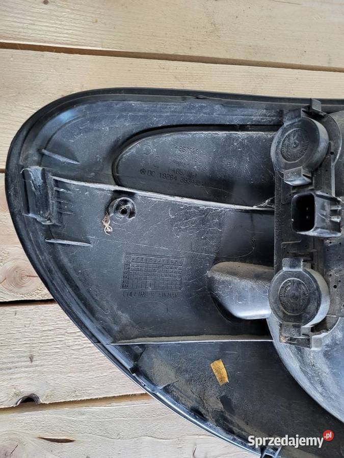 Lampa prawa tył tylna chrysler grand Voyager lV Rok produkcji 2007 Pułtusk sprzedam