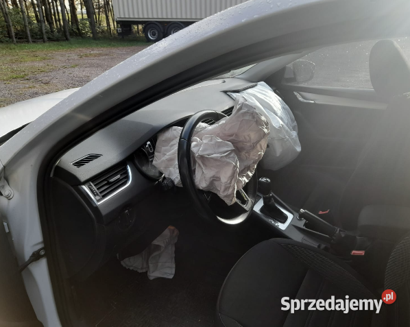 Skoda Octavia 20 2019 uszkodzona Olszowiec