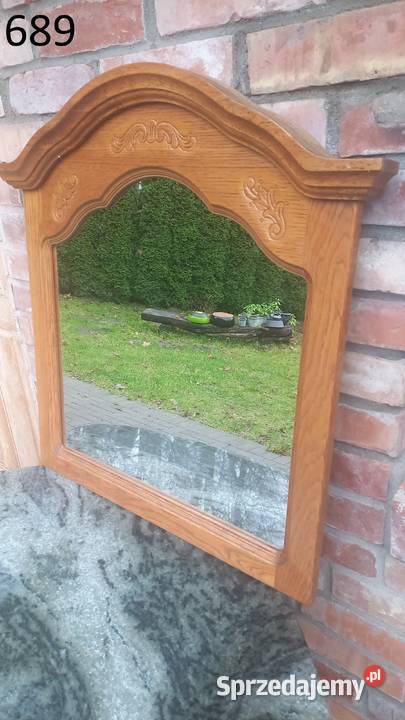 Lustro ścienne wiszące w drewnianej ramie 689 Gawroniec