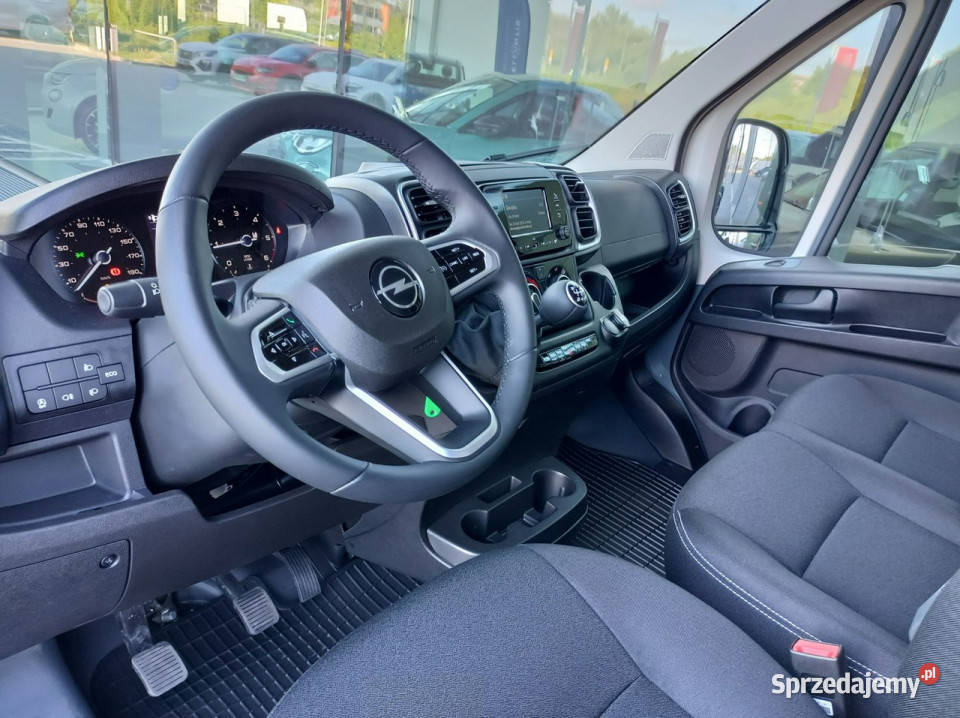 Opel Movano Opel Movano Furgon 180 L4H3 17m3 RP mazowieckie Warszawa sprzedam