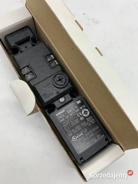 Omron D4GL4AFGA Guard Lock Safety Door Switch Warszawa
