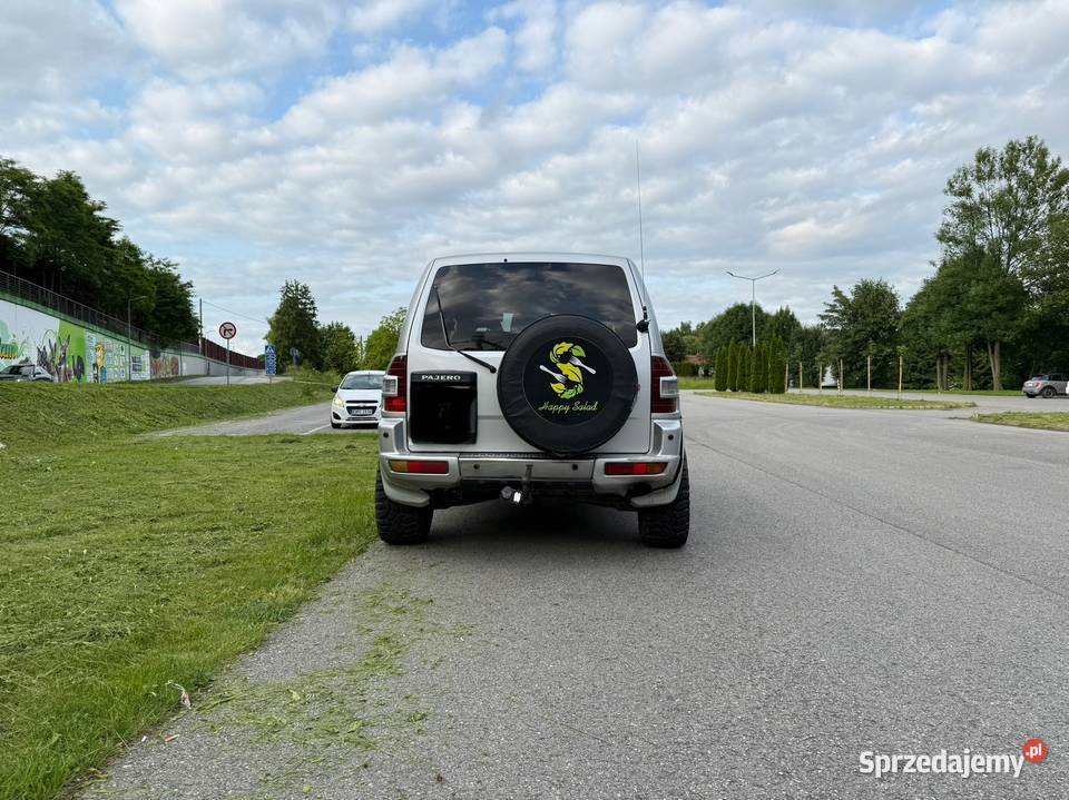 Mitsubishi Pajero 32 DID 2000r 170KM Myślenice