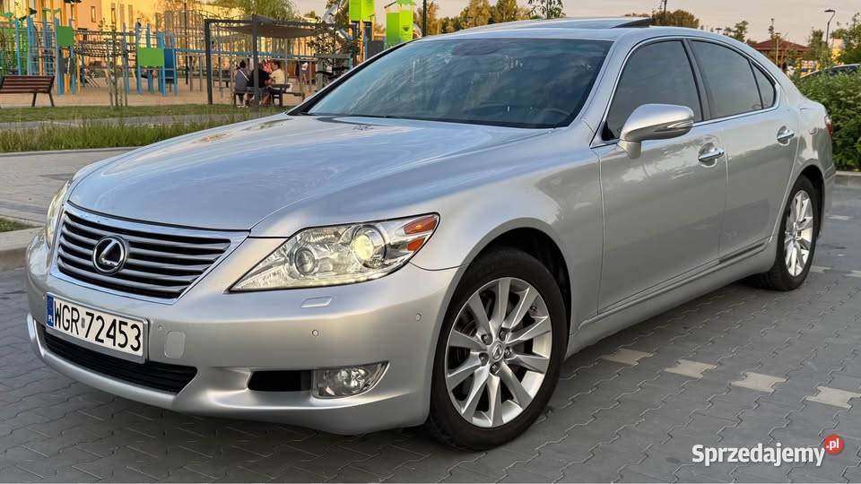 Lexus LS 460 V8 Full bez pneumatyki 2010r
