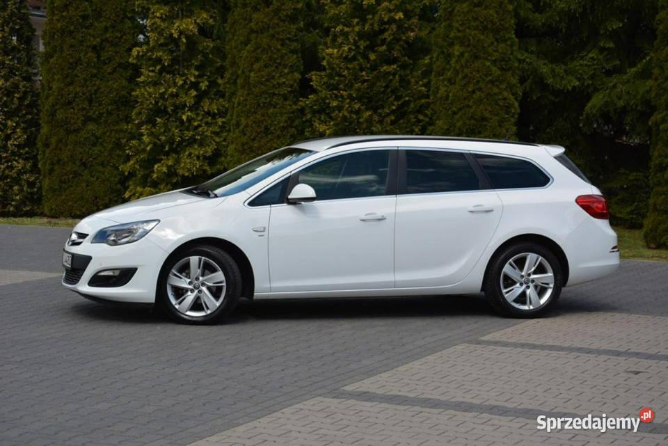 Opel Astra 14T140 Lift Ledy Duża Navi półskóry 1364cm3 Ostrów Mazowiecka sprzedam