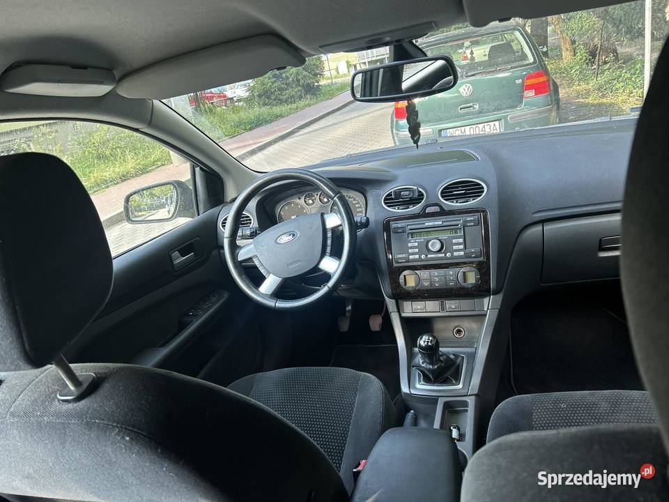 Ford Focus 2005 r 16 benzyna opony zimowe Focus sprzedam