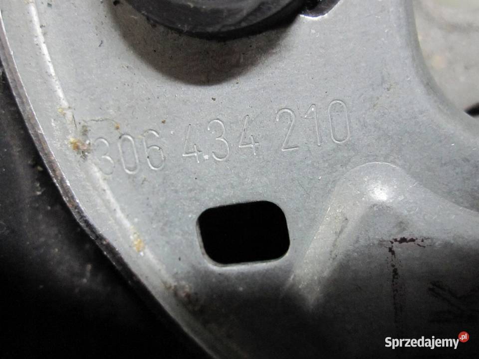 MERIVA B 11r kierownica skórzana 13351021