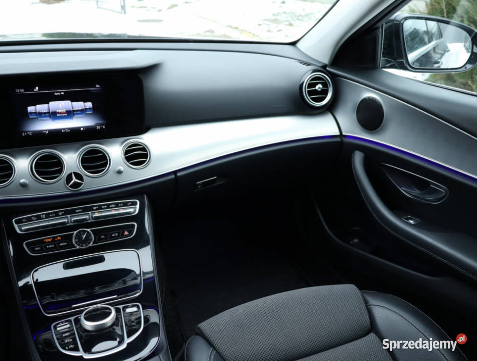 Mercedes E E 200 135KM mazowieckie Piaseczno