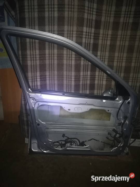 Drzwi prawe leweTylna maska Seat Toledo II 2002 Oława