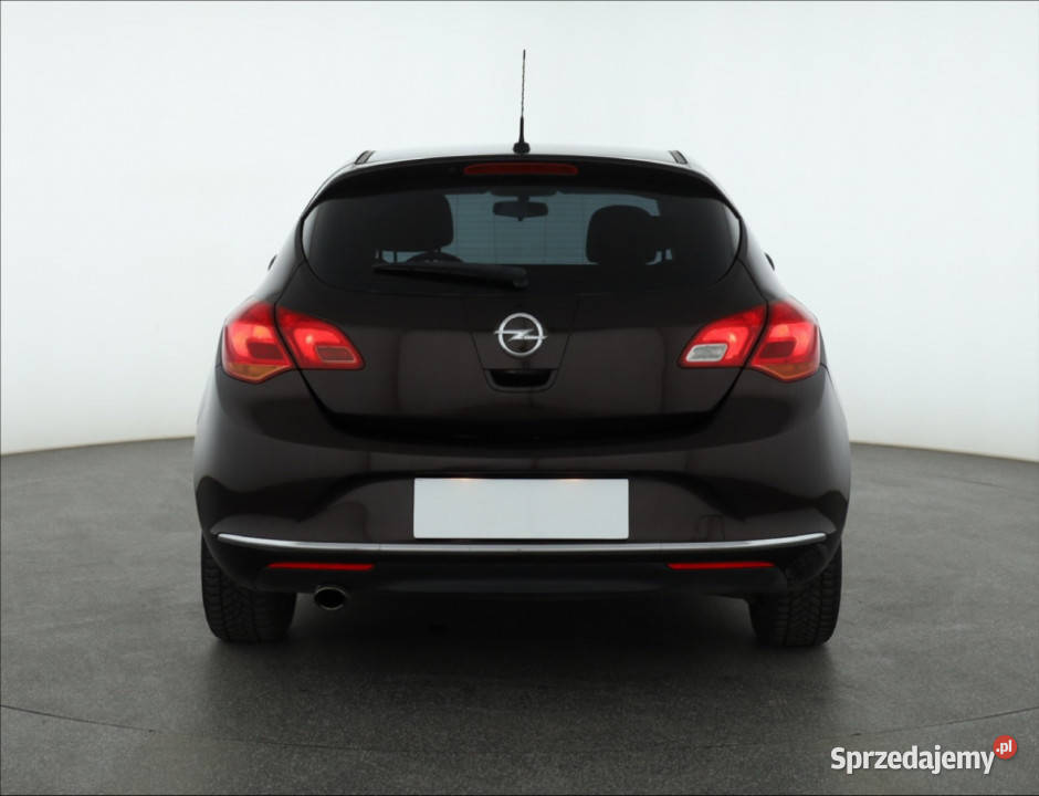 Opel Astra 14 T nieuszkodzony sprzedam