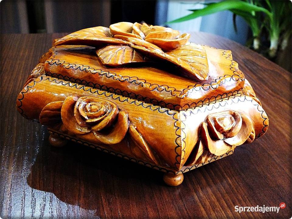 Szkatułka rzeźbiona RÓŻA pudełko Płaskorzeźba Pozostałe Żary