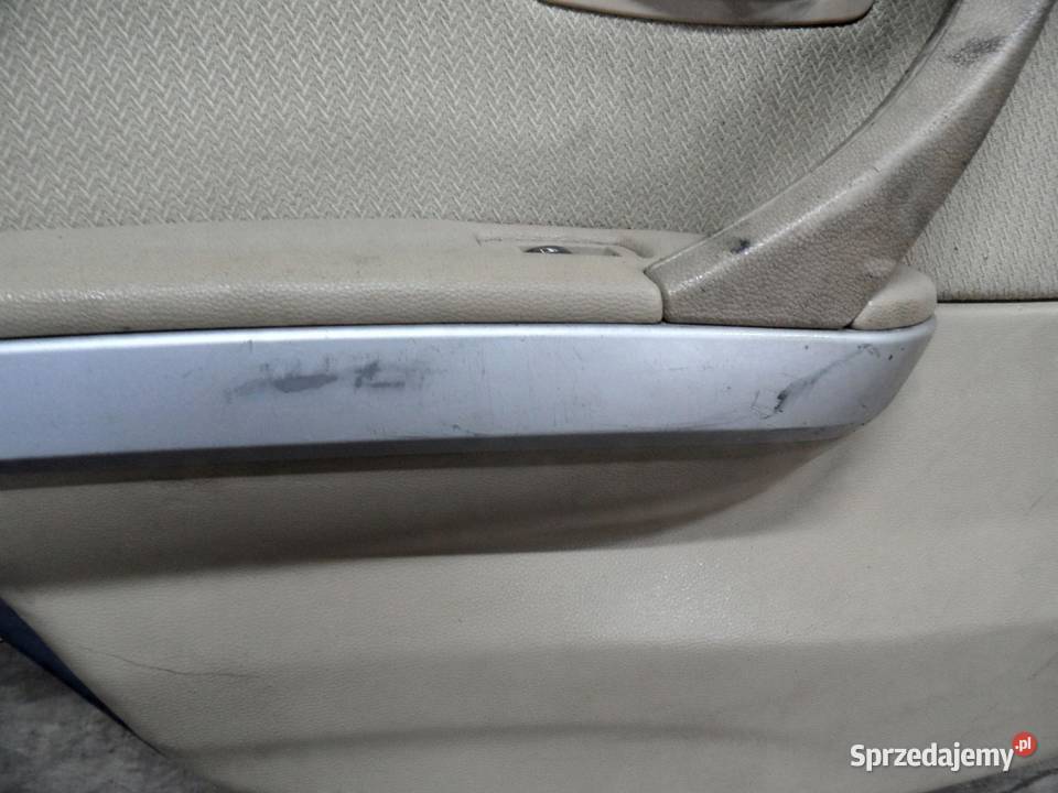 BMW E90 LIFT 10r drzwi lewy tył