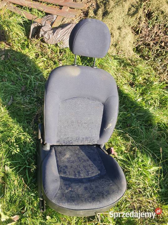 Fotel prawy pasażera Peugeot 206 3 drzwi 98 Kraków sprzedam