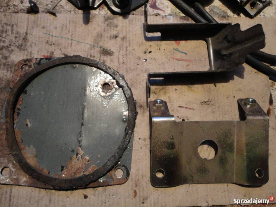 Hyundai Pony mocowania zaślepki blaszki itp pomorskie Malbork